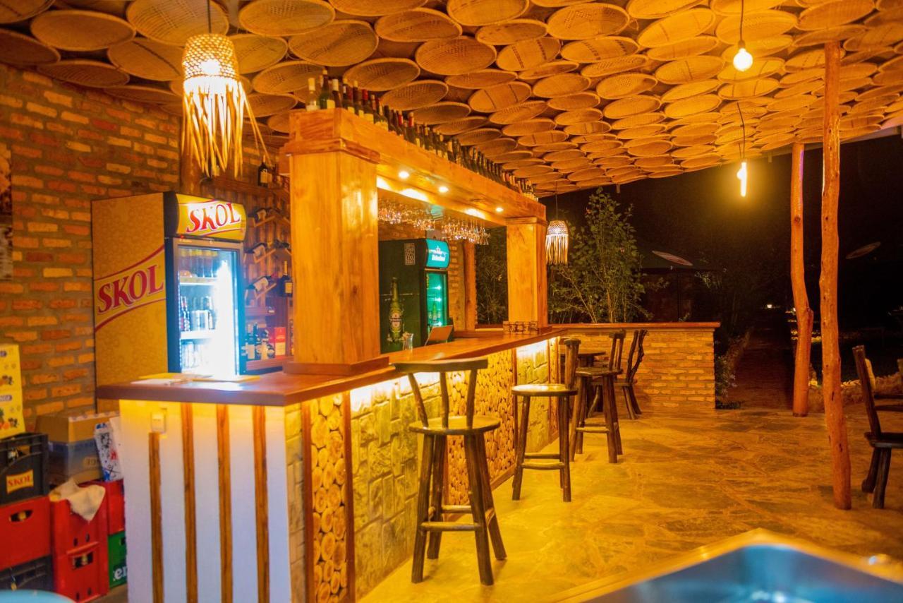 Akagera Transit Lodge エクステリア 写真
