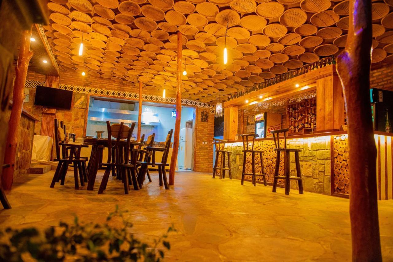 Akagera Transit Lodge エクステリア 写真