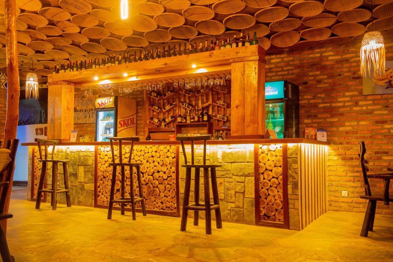 Akagera Transit Lodge エクステリア 写真