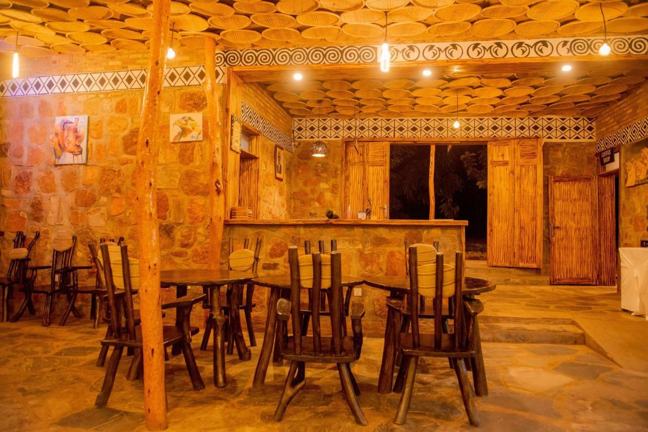 Akagera Transit Lodge エクステリア 写真